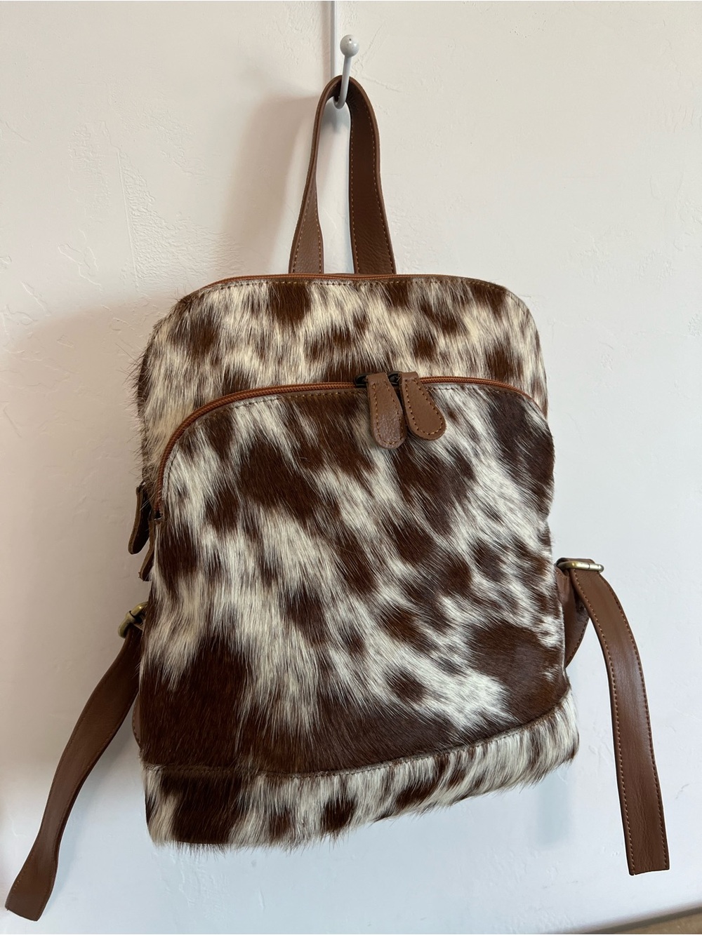 Small Cowhide Leather Backpack | Western Boho Tan Brown White Boutique Bag NWT - Picture 5 of 10